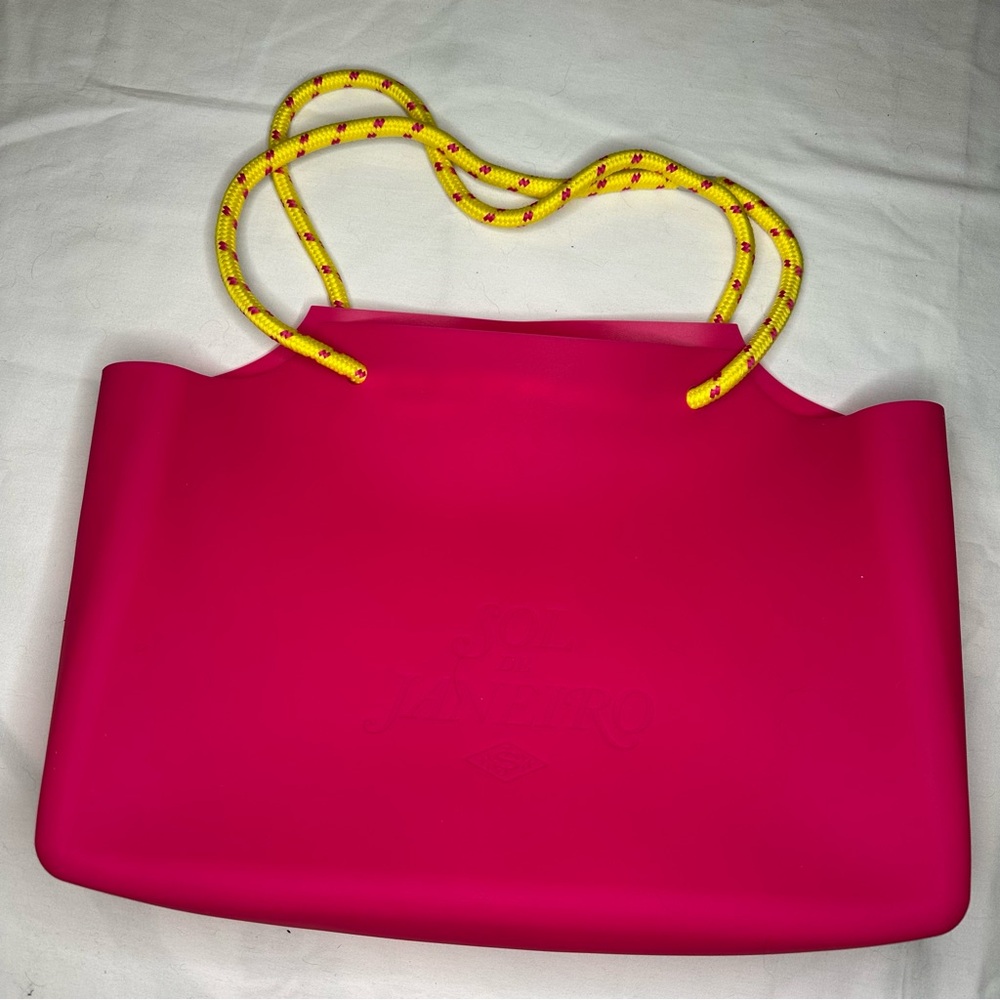 Sol De Janeiro Stylish Hot Pink Beach Jelly Silicone Tote Bag Limited Edition